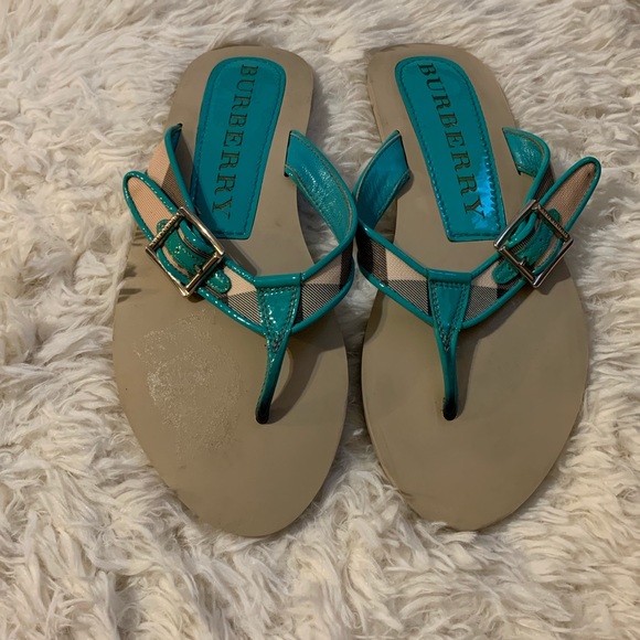 Burberry Shoes - Womens Burberry Thong Sandals Size 37!!